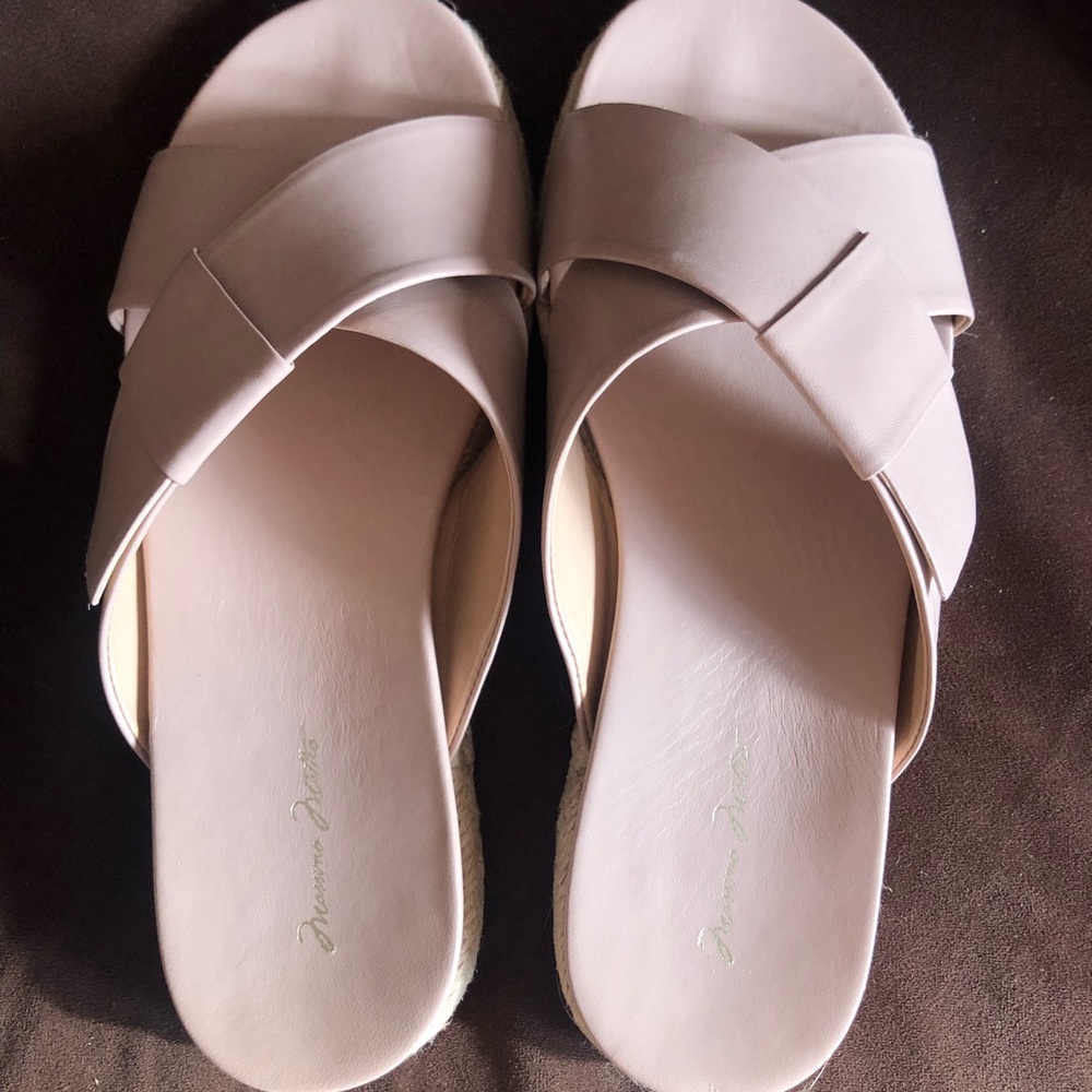 ⛔️ SOLD ⛔️ Massimo Matteo open toe sandals